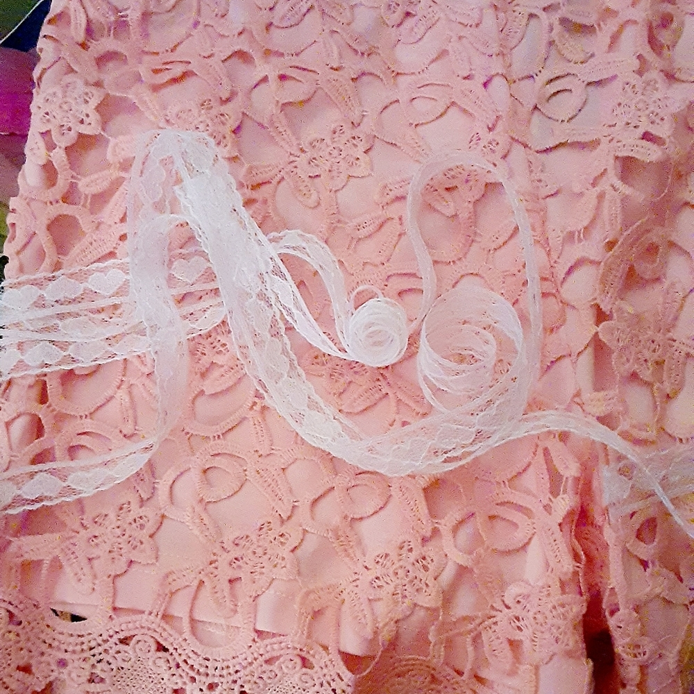 Lace shorts with lining